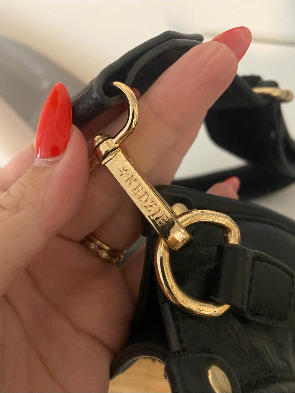 Jen & Co Crossbody Teddy Bag - Picture 10 of 10